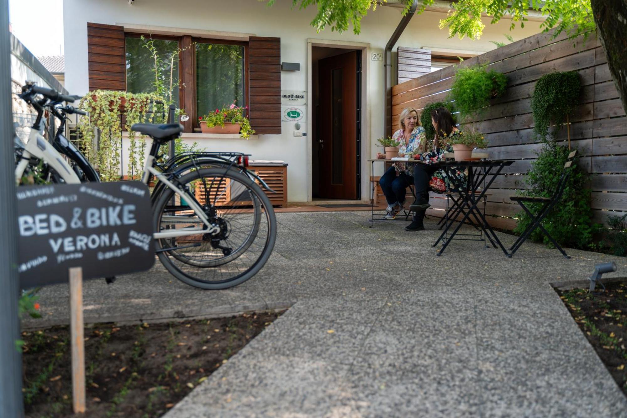 Bed And Bike Verona Exterior foto